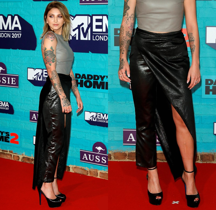 Julia Michaels look emas 2017