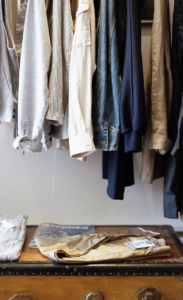 Como atualizar seu guarda-roupa sem gastar muito