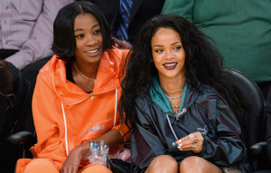 A peça obrigatória para os festivais chuvosos