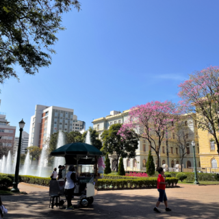 Porra, to cansada de perder pessoas